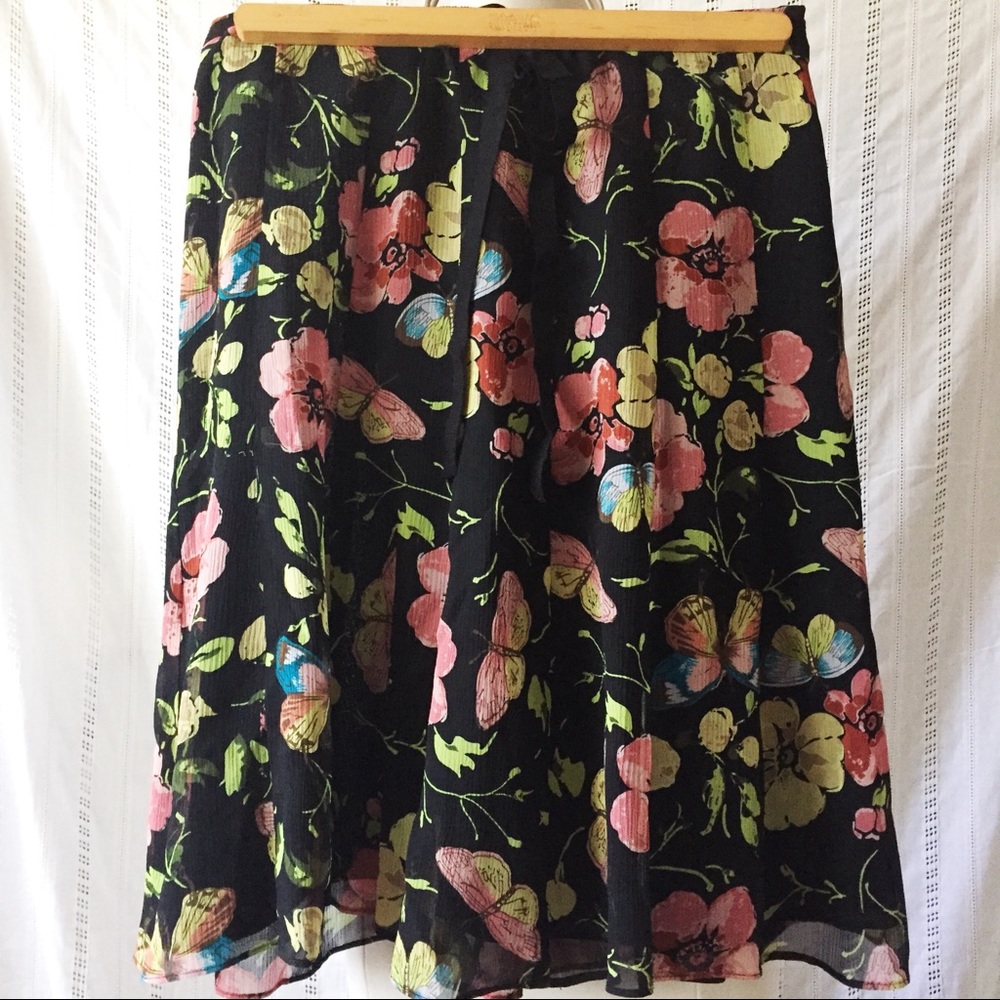 UNIFORM Women’s John Paul Richard Floral Flower Black Silk Skirt Size Petite 6
