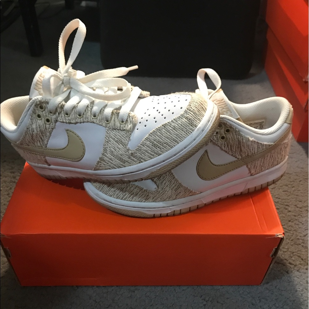 Like New Tan/White Nike Dunks