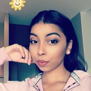 Meet your Posher, Alycia