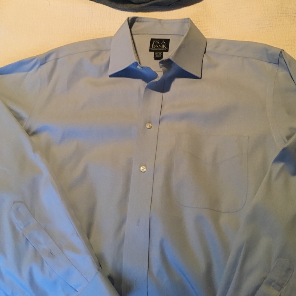 Jos A Bank Men's dress shirt