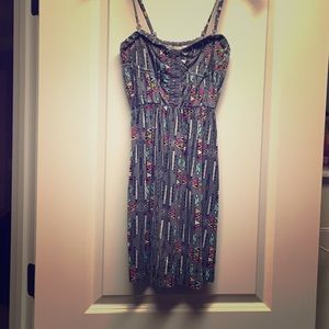 🔥BillaBong dress with removable straps🔥