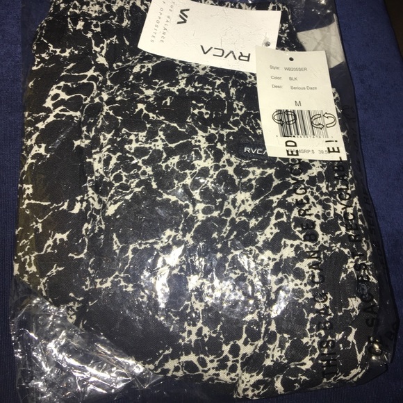 🆕RVCA Serious Daze Womens Shorts - Picture 7 of 8