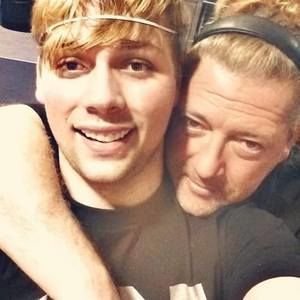 Meet your Posher, Bobby