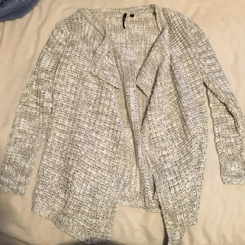 Poof girl cardigan brand new 💖