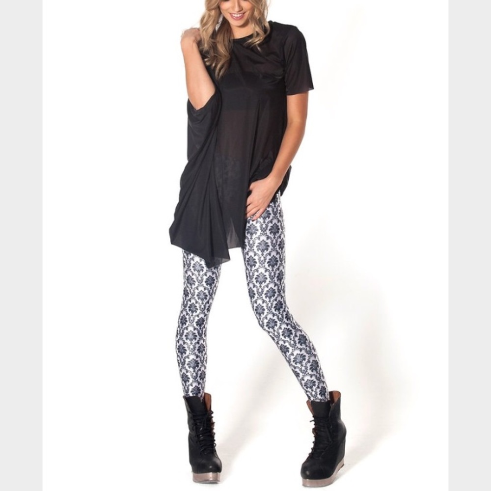 Xs blackmilk white wallpaper leggings in size xs