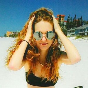 Meet your Posher, Erin