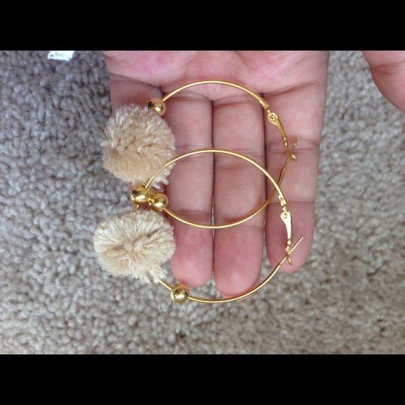 handmade Jewelry - ❌SOLD❌ Creme Pom Pom hoop earrings