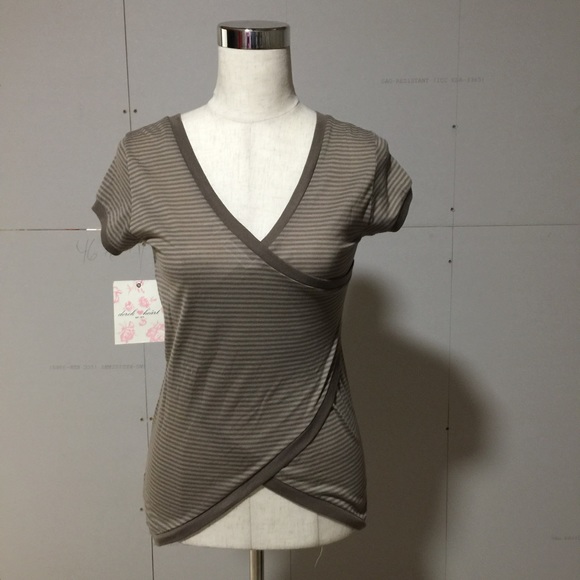 Cross over top by Derek Heart size M - Picture 1 of 4