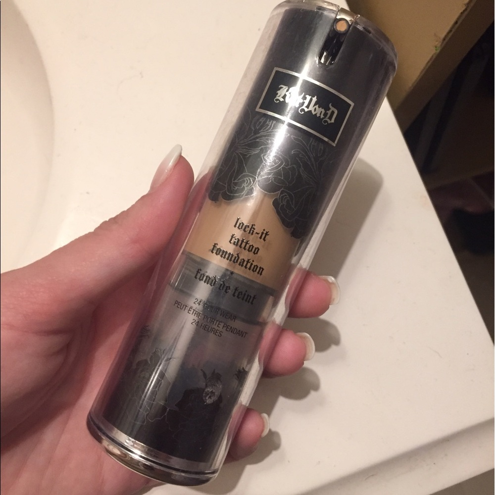 Kat Von D Lock It Foundation