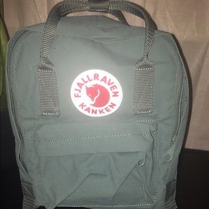 Mini Fjallraven Kanken back pack