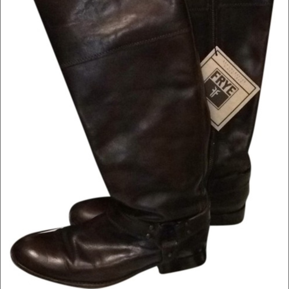 Frye classic "Melissa Harness" boots