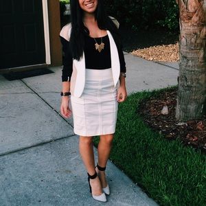 Ann Taylor White Pencil Skirt