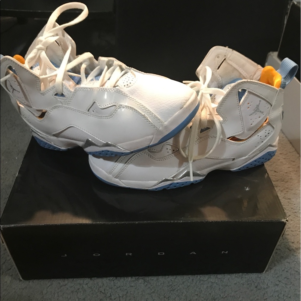 Like New Jordan True Flights - White/Blue