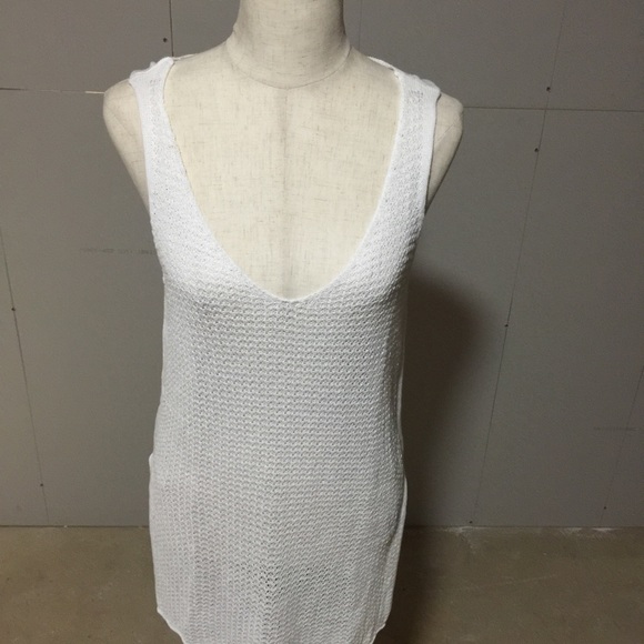 BCBGeneration crocheted top size L - Picture 2 of 5