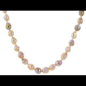 🎉🎉HP!!🎉🎉Cultured Freshwater Pearl Necklace