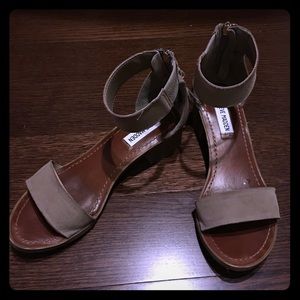 Steve Madden sandals