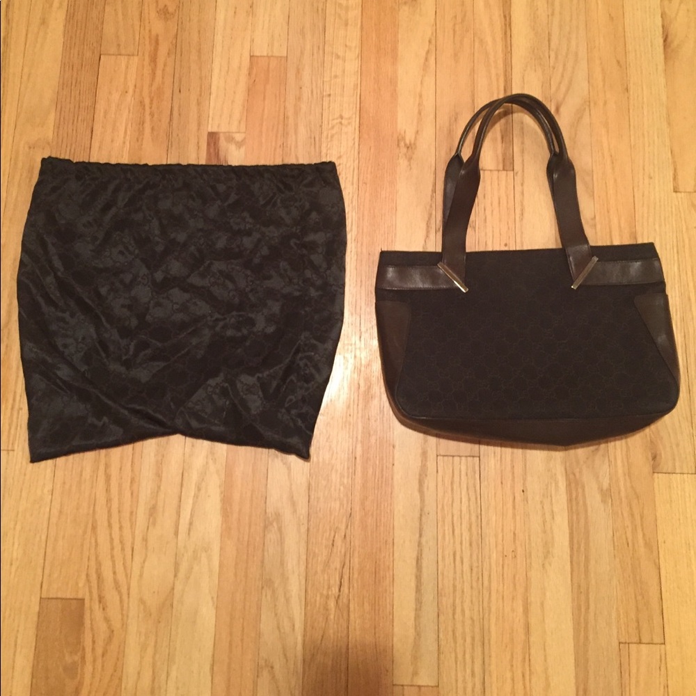 Gucci. Leather and cloth tote with dust bag