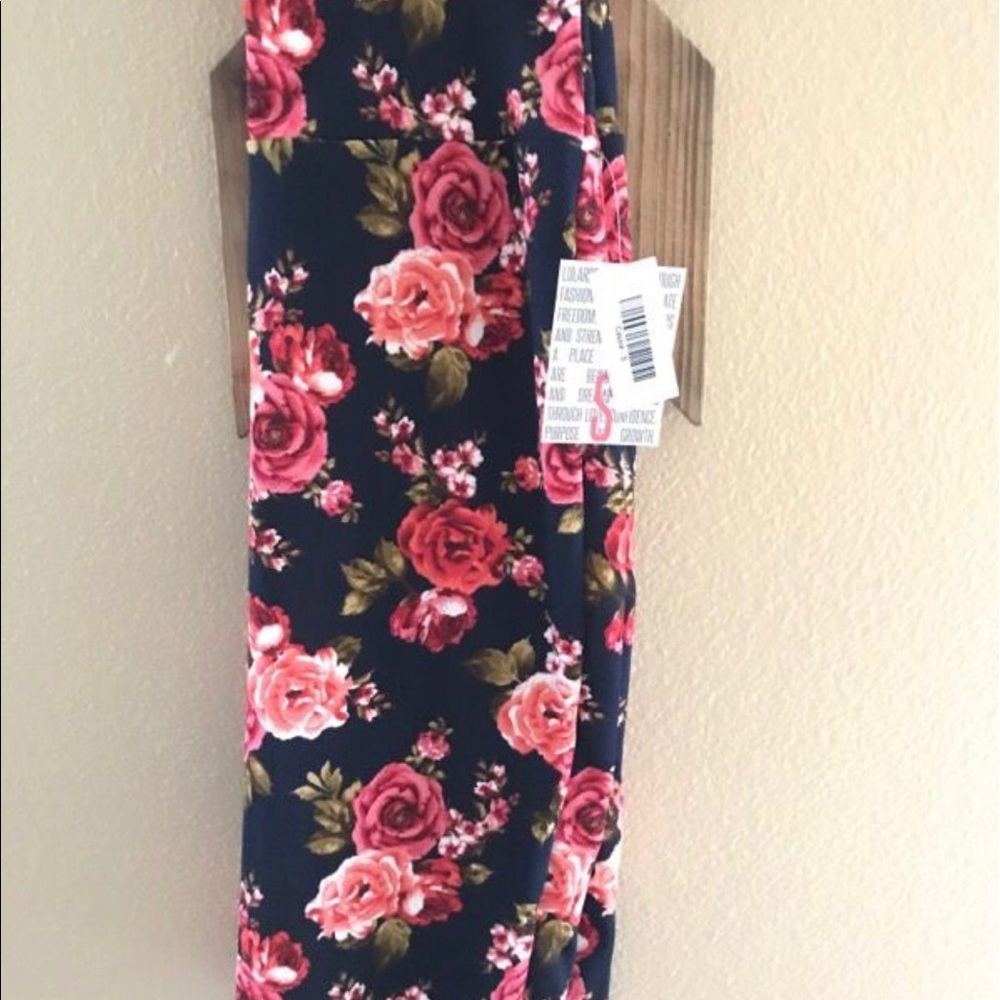 Lularoe small Cassie skirt