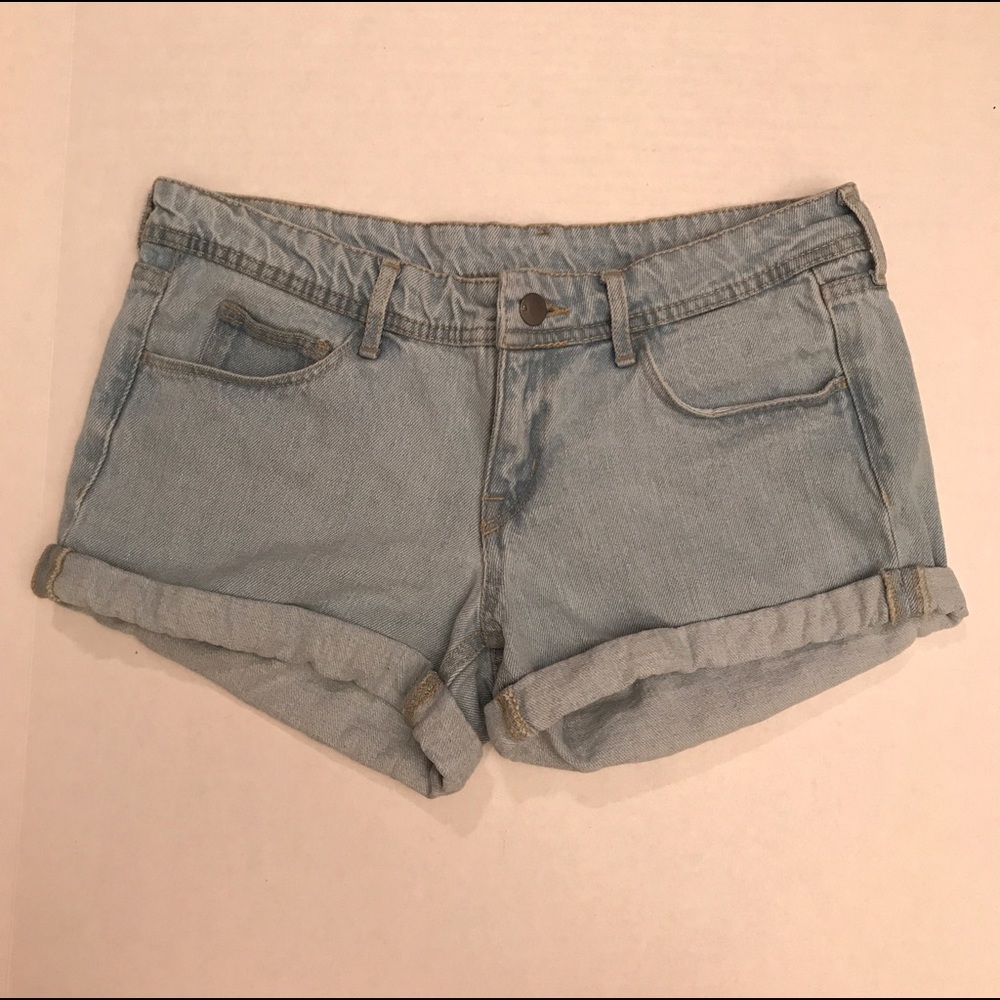 Woman’s H&M Denim Shorts Size 29