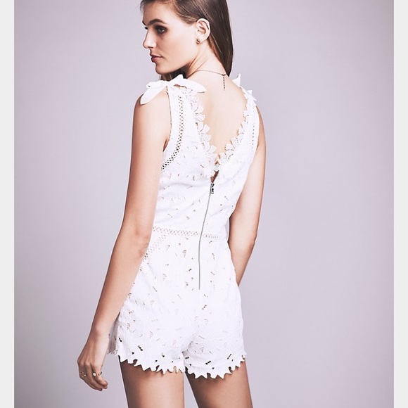 Free People by Saylor White Lace Romper. Size M. - Picture 2 of 5