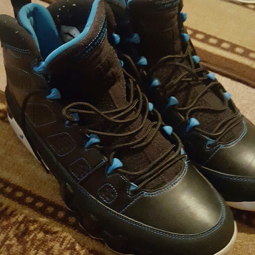 Men's black and blue retro 9 Jordan's
