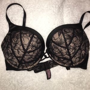 Victoria's Secret Bombshell Plunge Bra 34C