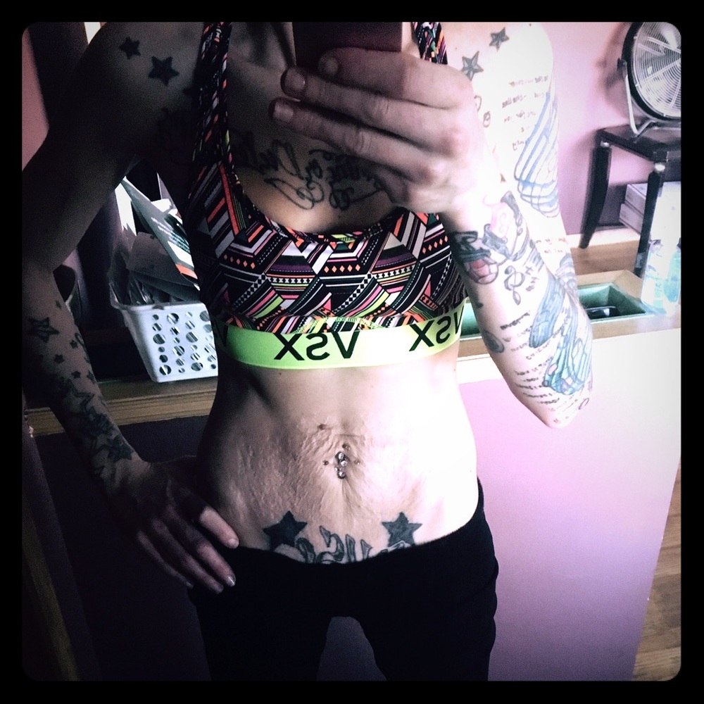 VS "The Player" sport bra- EUC!