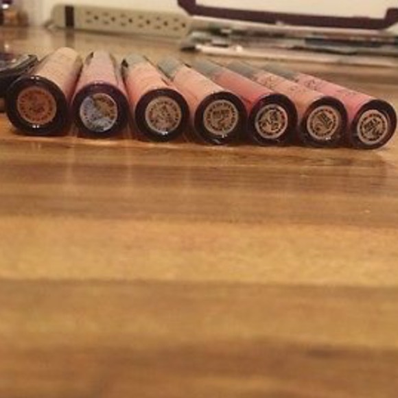 Kyle Jenner matte lipsticks ?bundle