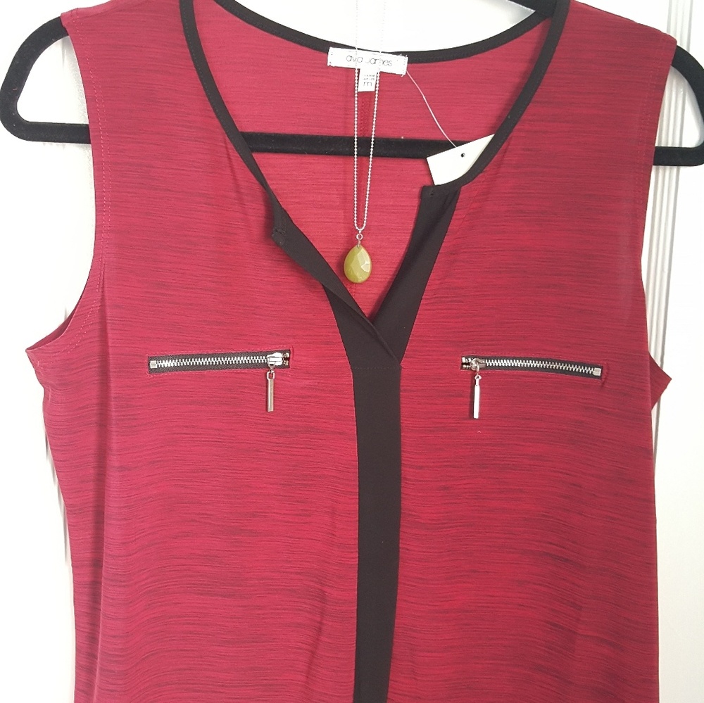 Fushia and  Black top