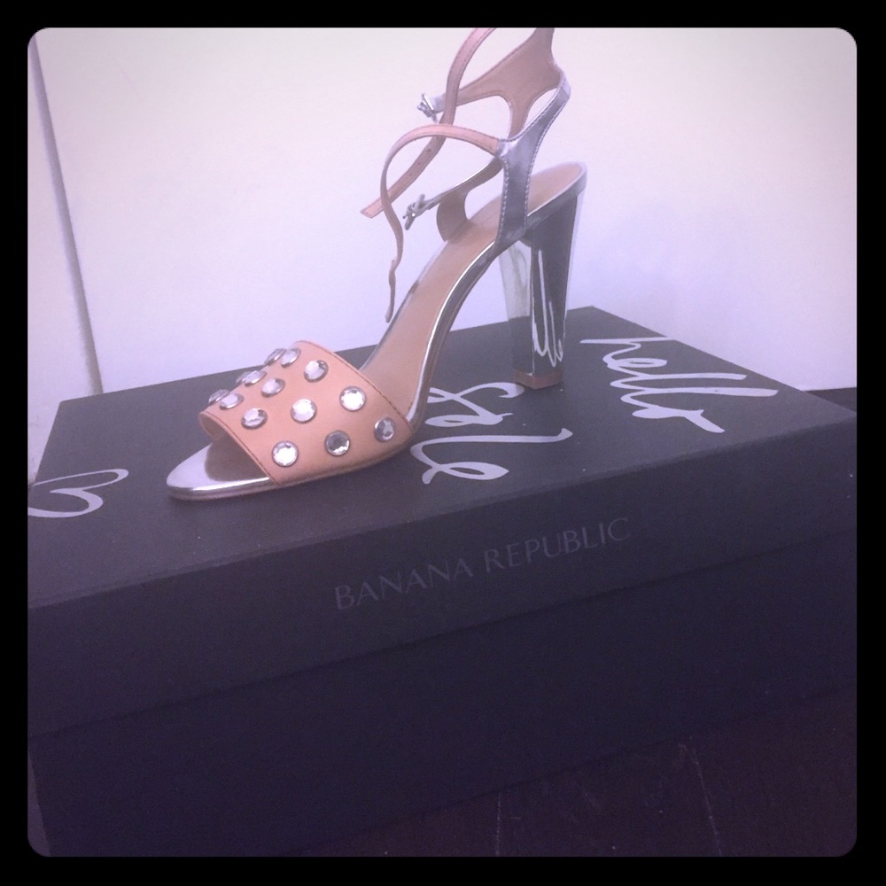 Banana Republic heels