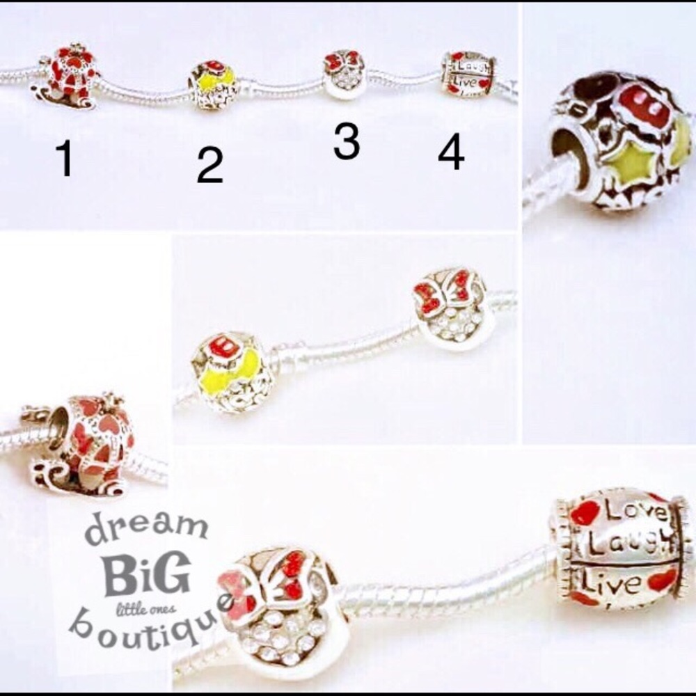 4 Charms bracelet jewelry minnie! Disney inspired