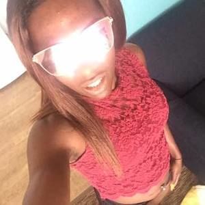 Meet your Posher, Julissa