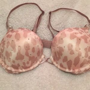Victoria's Secret Miraculous Plunge Bra 36B