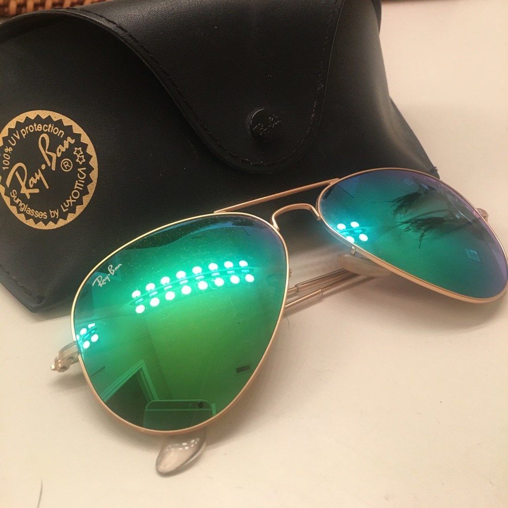 Authentic Ray Ban Aviator Mirrored, Green