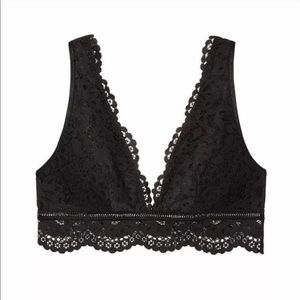 Black Vs deep plunge bra