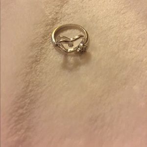 Silver color heart ring