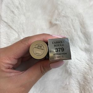 Lancome Makeup - BNIB LANCÔME ATTRACTION L'ABSOLU ROUGE LIPSTICK Lancome Makeup - BNIB LANCÔME ATTRACTION L'ABSOLU ROUGE LIPSTICK