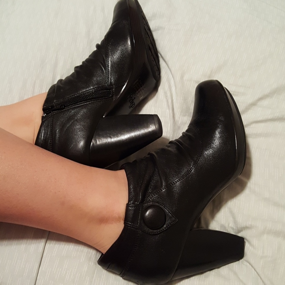 Black clarks heel booties