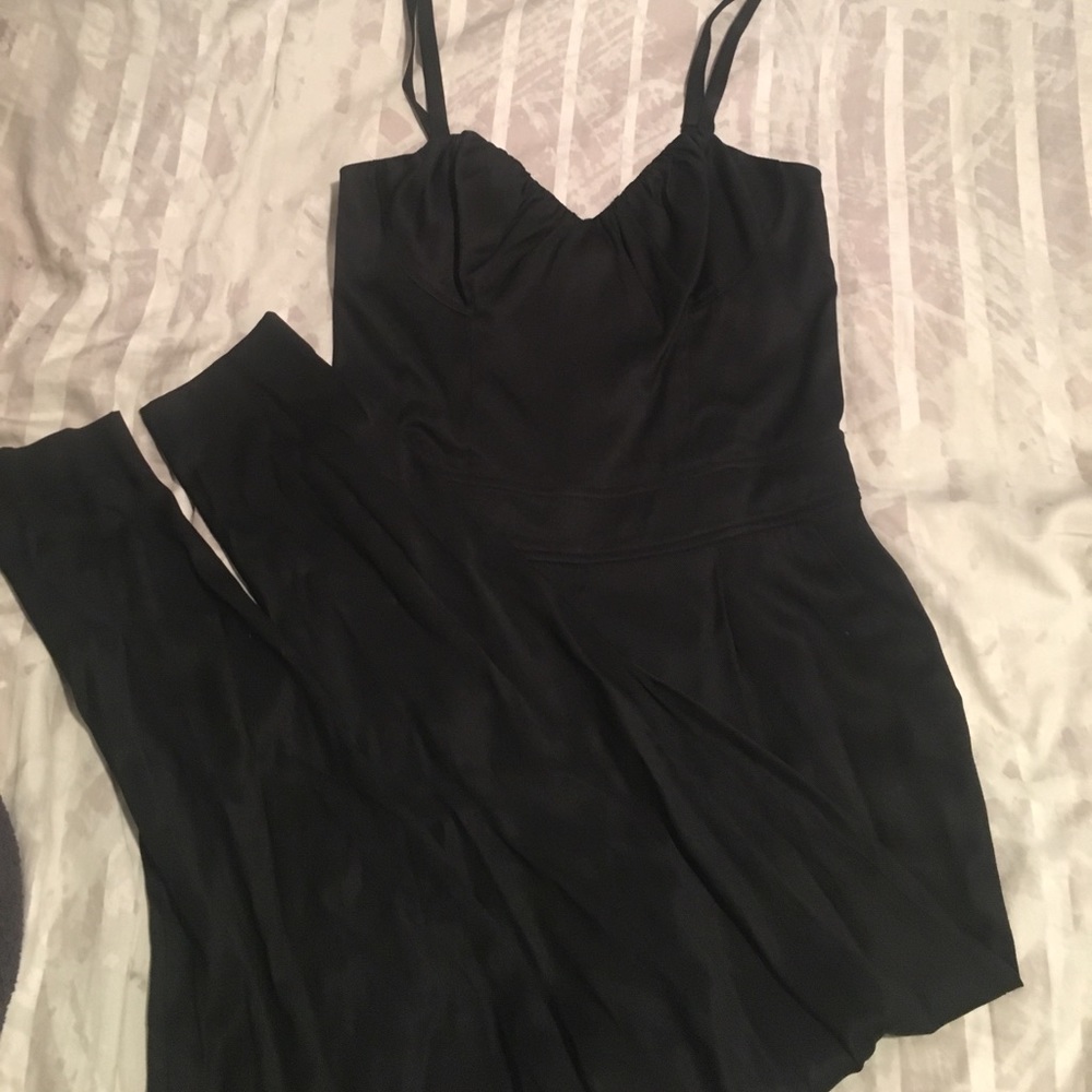 Bebe Silk jumpsuit sz S