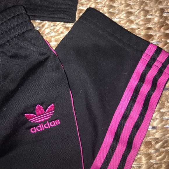 ADIDAS Track Suit - Picture 2 of 4