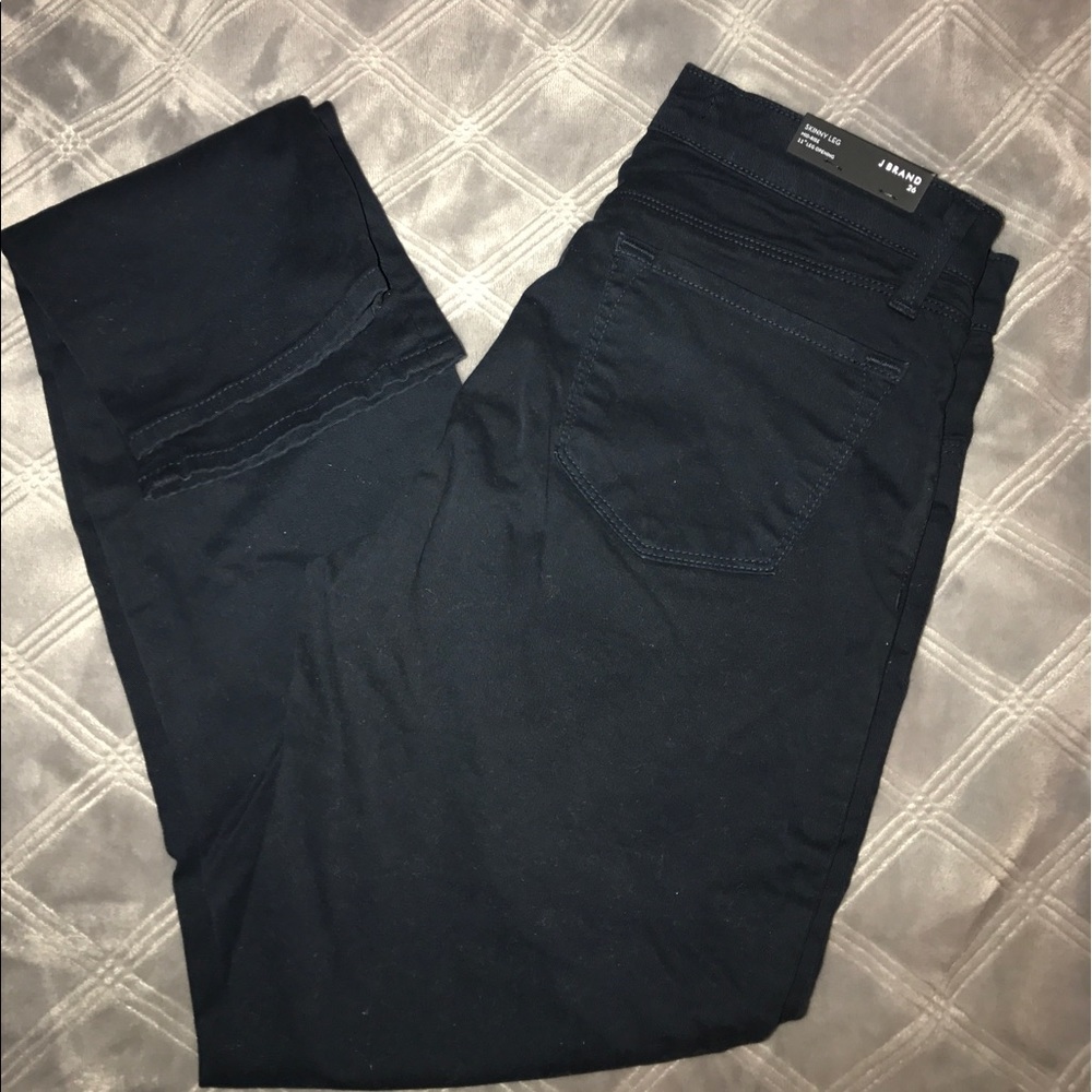 1 HR FLASH SALE!! J Brand Jeans Size 26