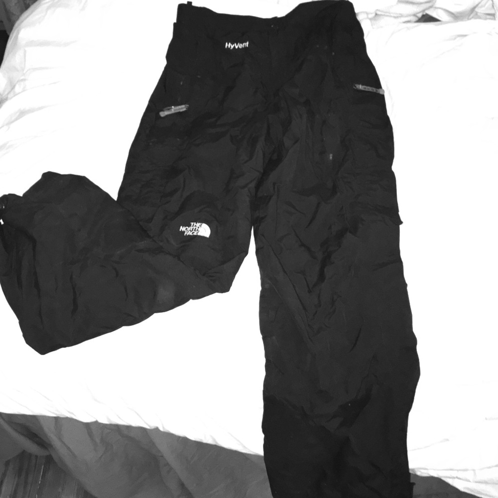 North Face black ski/snow pants 👖