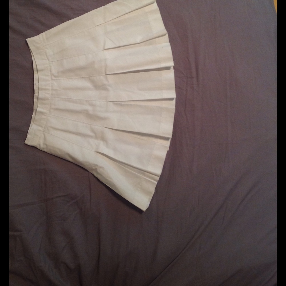 White tennis skirt