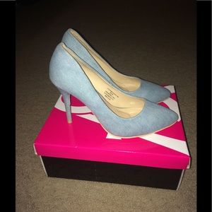 Denim pumps