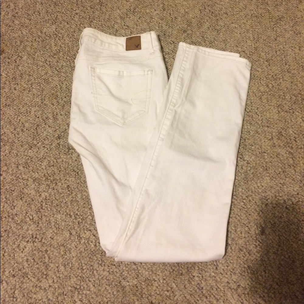 AE white jeans