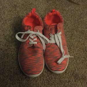 Brand new tennis shoes