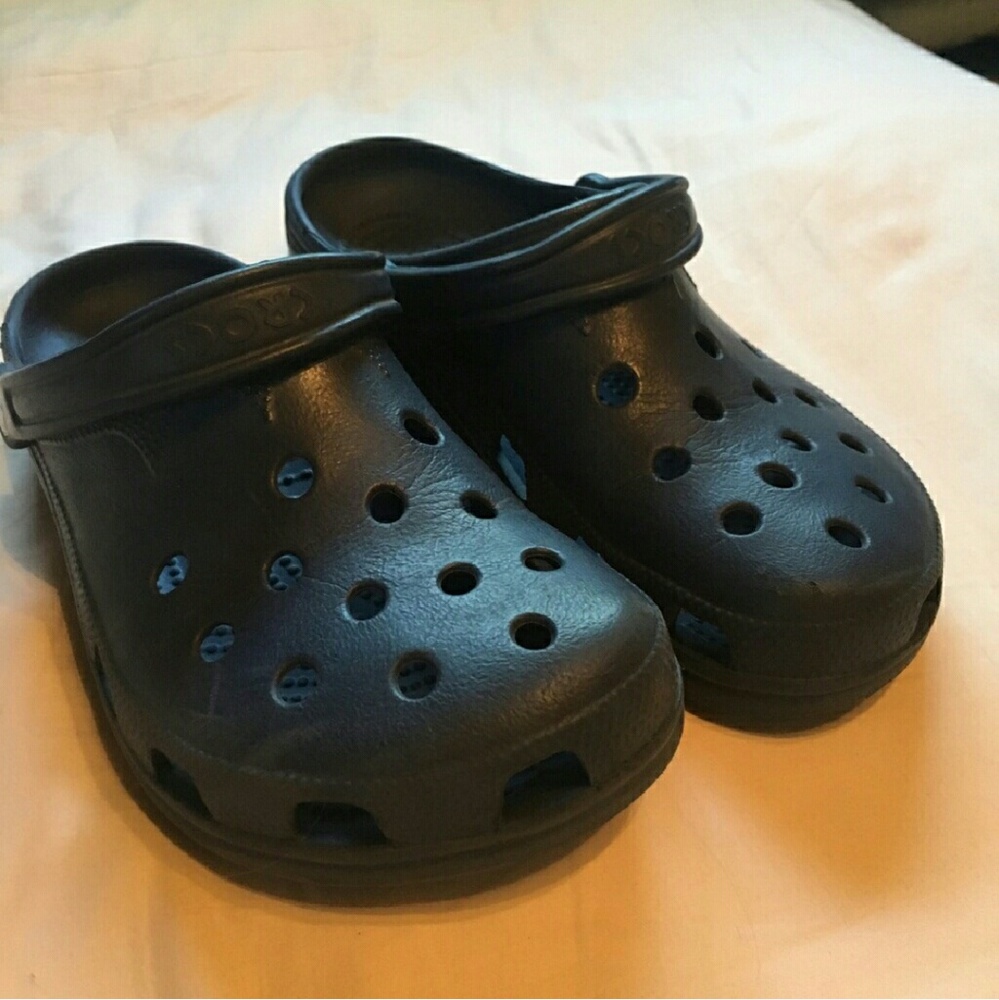 Navy blue crocs
