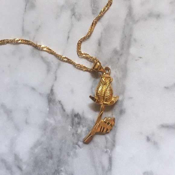• LAST ONE • gold rose charm necklace - Picture 5 of 5