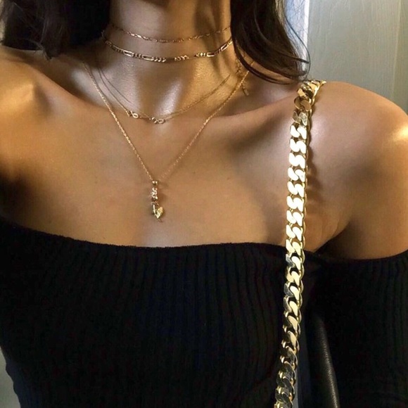 • LAST ONE • gold rose charm necklace - Picture 3 of 5