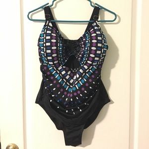 Ava & Viv 16W plus size one-piece swim suit